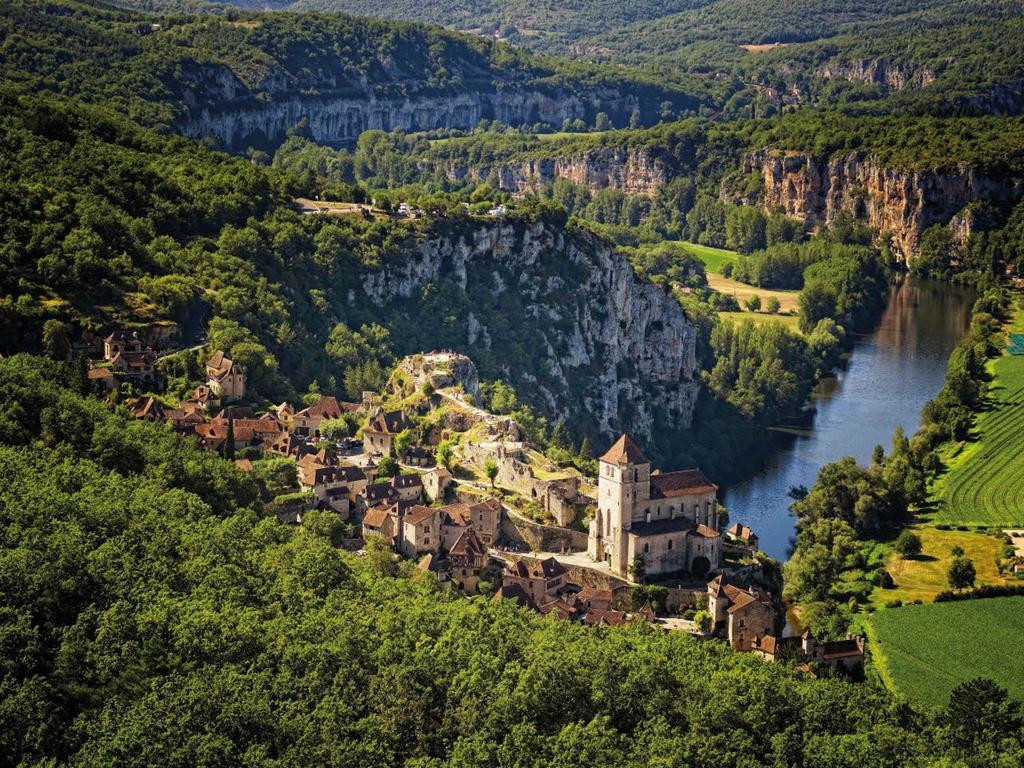 Le Lac Bleu Hotel Lacapelle-Marival Bagian luar foto